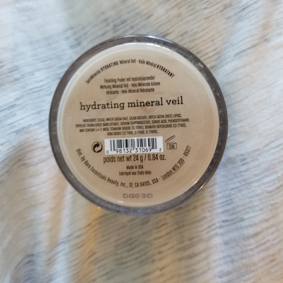 bareMinerals Other - Bare minerals hydrating mineral veil